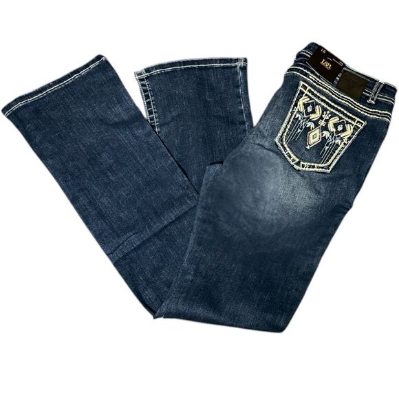 Lucky & Blessed Embroidered Dark Wash Mid Rise Bootcut Jeans NWT - Picture 11 of 12